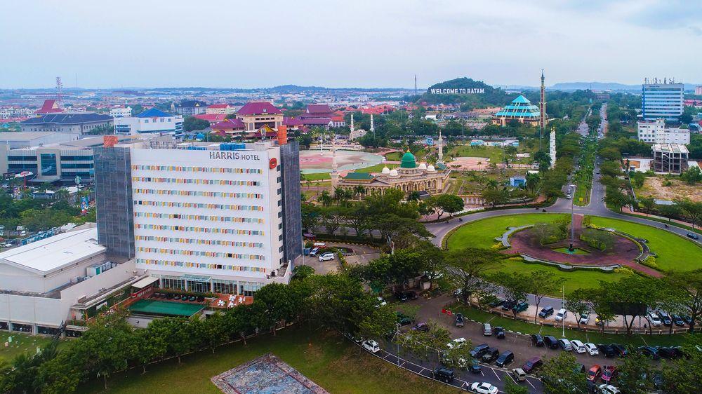 HARRIS Hotel Batam Center Bagian luar foto