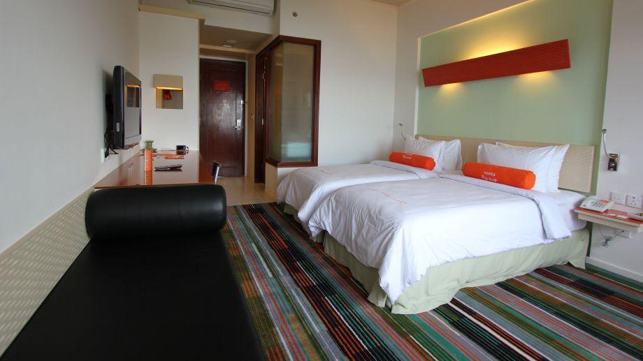 HARRIS Hotel Batam Center Bagian luar foto