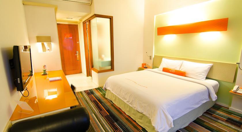 HARRIS Hotel Batam Center Bagian luar foto