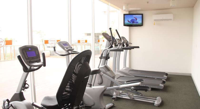 HARRIS Hotel Batam Center Bagian luar foto
